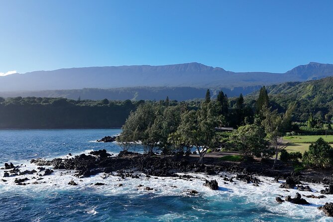 Mauis Sea Turtles, Waterfalls and Road to Hana Adventure - Key Points