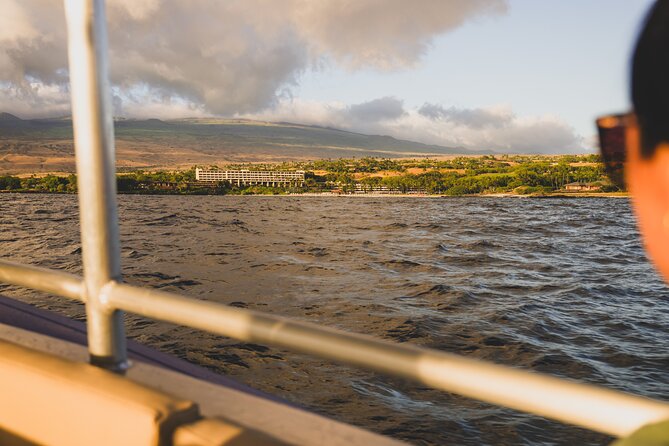 Mauna Kea Signature Sunset Coastline Cruise - Accessibility and Physical Considerations