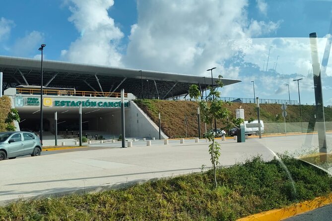 Maya train station Cancun from Cancun 1 to 8 passengers - Private Vehicle Features and Comfort
