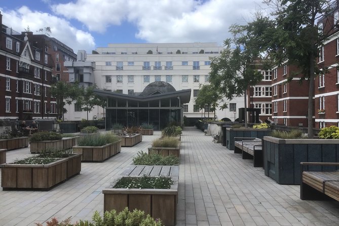 Mayfair and Belgravia Private Walking Tour - Historic Pubs and Spooky Stories