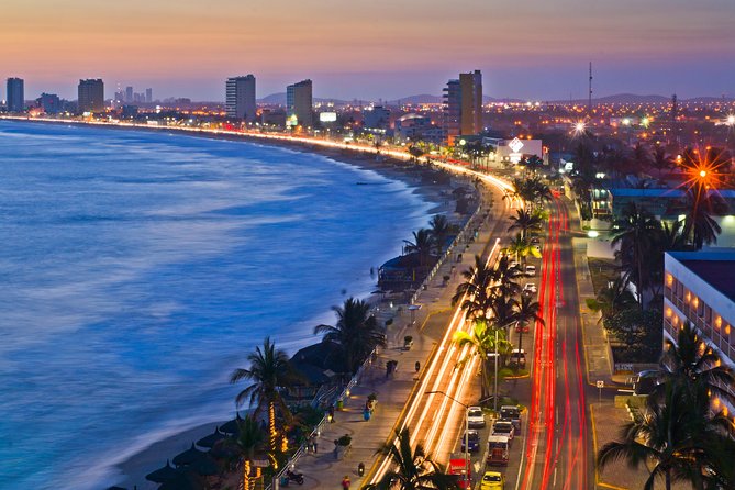 Mazatlan City Sightseeing Tour with Shopping Time and Lunch - Beachside Lunch and Refreshments