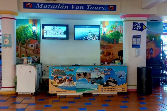 Mazatlan City Sightseeing Tour with Shopping Time and Lunch - Practical Logistics and Group Size