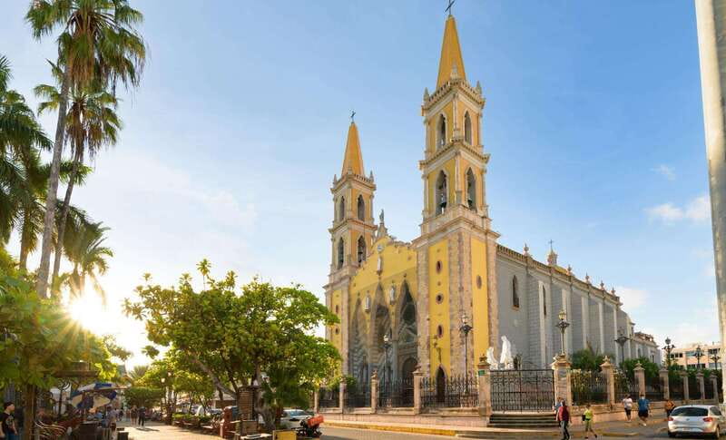Mazatlan: Old Town Sightseeing and Golden Zone - Explore Mazatlan’s Old Town and Golden Zone in a Convenient 4-Hour Tour