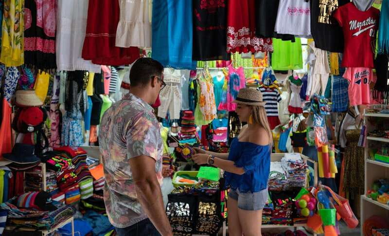 Mazatlan: Old Town Sightseeing and Golden Zone - Stroll Along Paseo Claussen and Capture Scenic Shots