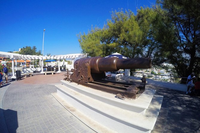 Mazatlan Sightseeing and Golden Zone - Time in the Golden Zone for Shopping and Dining