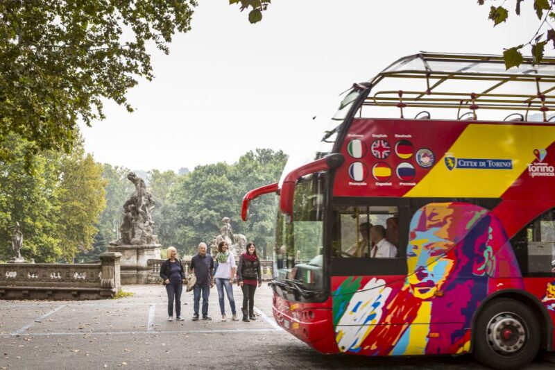 MBun Hamburger Shop and Open Bus Turin - Practicalities: Meeting Points and Accessibility