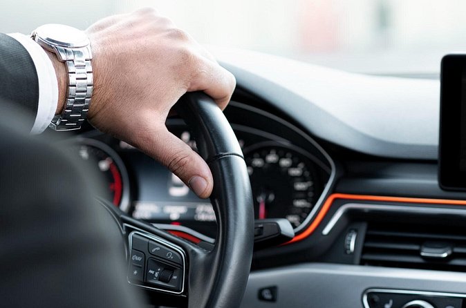 MCO Transfer to Concerts Shows Sports Mercedes Sprinter 14 Pax - What’s Included in the Transfer?