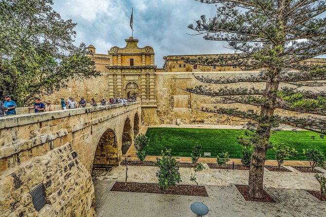Mdina and Highlights of Malta Full Day Guided Tour Incl. Lunch and Transfers - Ta Qali Crafts Village: Maltese Artisans at Work