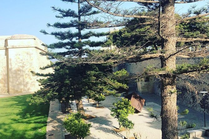 Mdina and Rabat Walking Tour inc. Catacombs and St. Paul's Grotto - Starting Point at Mdina Gate and the First Impressions