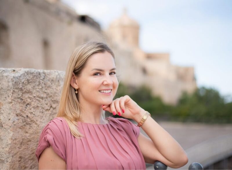 Mdina Professional Photoshoot 45 min over 70 digital Photos - What Makes the Photoshoot Stand Out?