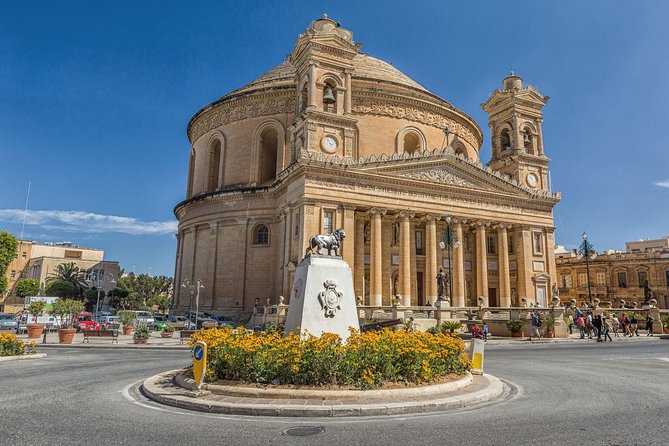 Mdina, Rabat, Dingli cliffs, San Anton gardens, Ta' Qali & Mosta guided tour - Practical Details: Transport, Group Size, and Comfort