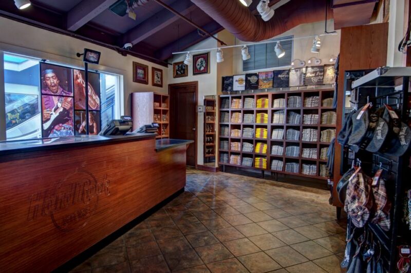 Meal at Hard Rock Cafe San Francisco at Pier 39 - The Unique Atmosphere and Music Memorabilia Collection