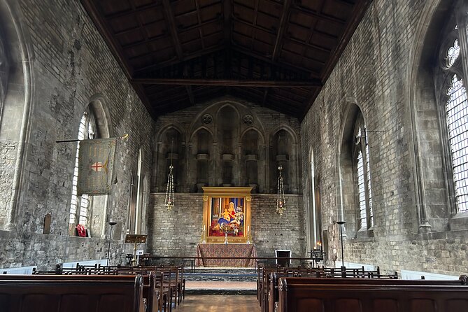 Medieval London Walking Tour Oxford PhD Historian Guide - Visiting St. Bartholomew the Great: A 12th-Century Church Surviving War and Fire