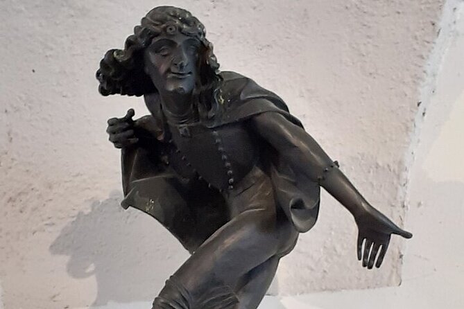 Medieval Munich Private Tour: A Journey Through the Middle Ages - Starting Point at Munich’s Marienplatz: The Heart of Medieval Commerce