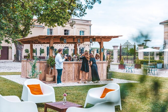 Medoc Small-Group Wine Tour with Tastings & Chateau Visits from Bordeaux - Logistics: Meeting Point and Transport