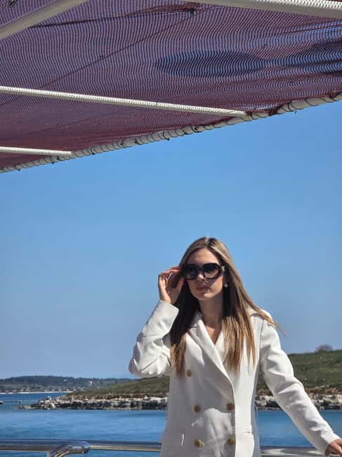 Medulin: Boat Tour with Drinks and a meal - Swimming and Snorkeling in Bay of Fish and Cliffs