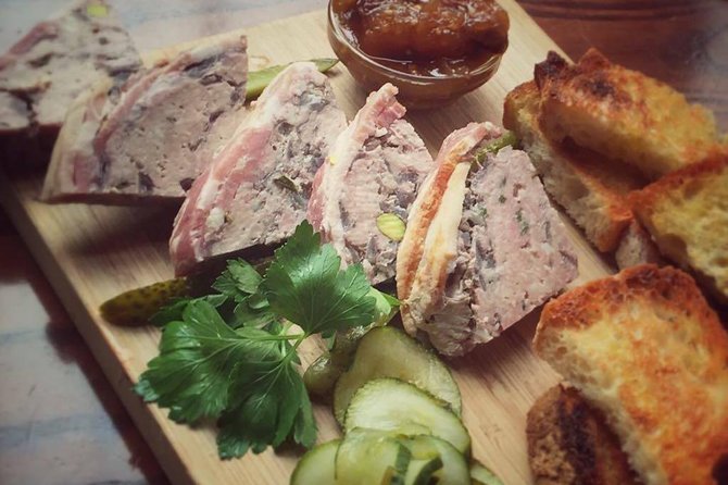 Meet and Eat Dublin: Dublin Food Walking Tour - Exploring Dublin’s Food Scene with a Local Touch