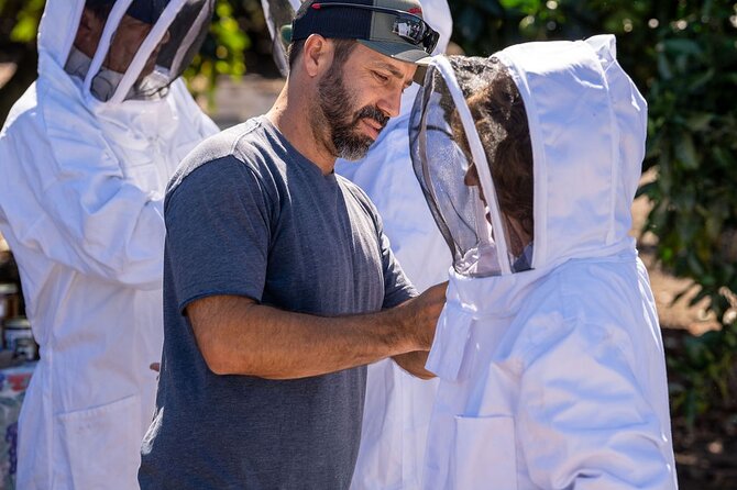 Meet the Bees Guided Apiary Tour and Honey Tasting - Honey Tasting and Snack Selection