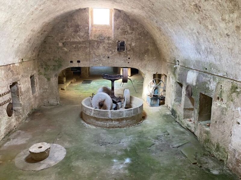 Melendugno: Dimora San Francesco - Exploring the "Trappiti" and Traditional Architecture