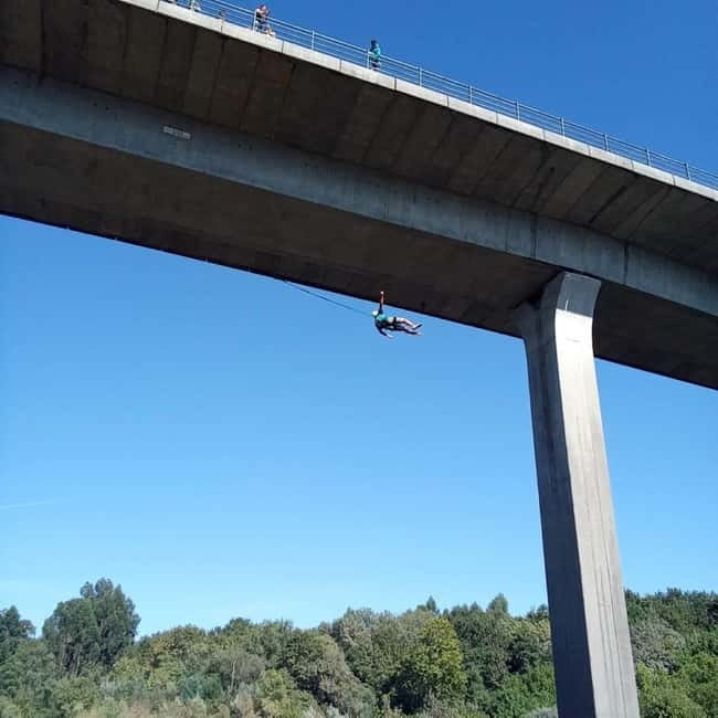 MELGAÇO: Pendular jump on the River Minho with Ruta Aventura. - The Thrill of the Freefall and Swing