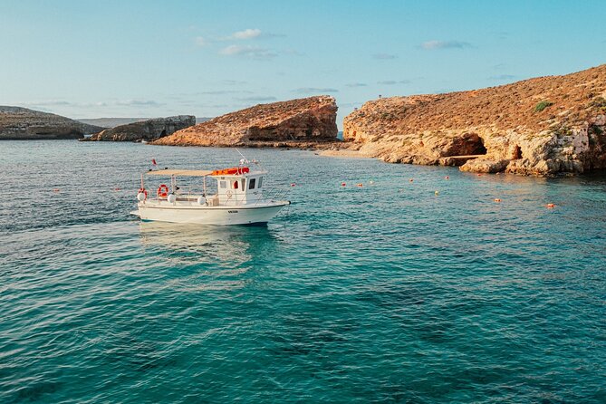 Mellieha: Gozo, Comino, Sea Caves, and Blue Lagoon Cruise - Santa Maria Bay and the Caves