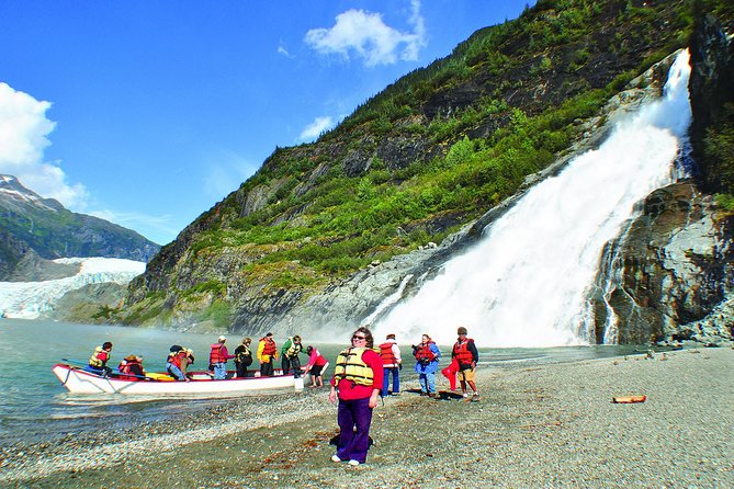 Mendenhall Lake Canoe Adventure - Mendenhall Lake Canoe Adventure: A Close-Up View of the Glacier