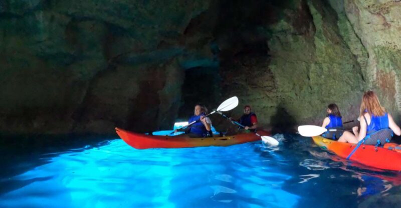 MENORCA: Kayak cave route + photo session. - Key Points
