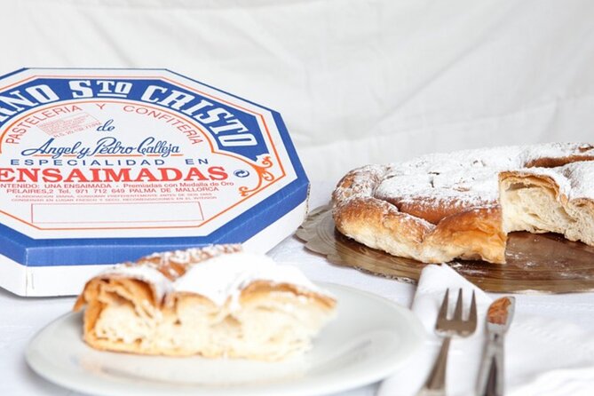 Menorca: Mahon Guided Walking Tour with History & Tastings - Visiting the Iconic Gin Xoriguer Distillery for a Tasting