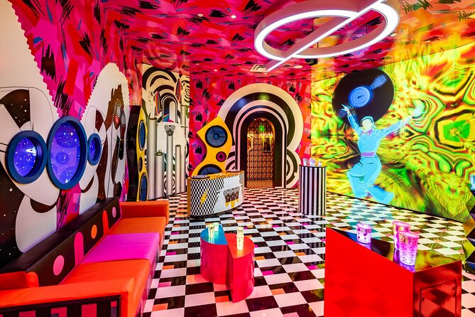 Meow Wolf's Radio Tave in Houston - Discover the Unique Artistic Experience of Meow Wolfs Radio Tave in Houston