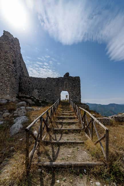 Mercato S. Severino: Tour of the medieval Sanseverino Castle - Key Points