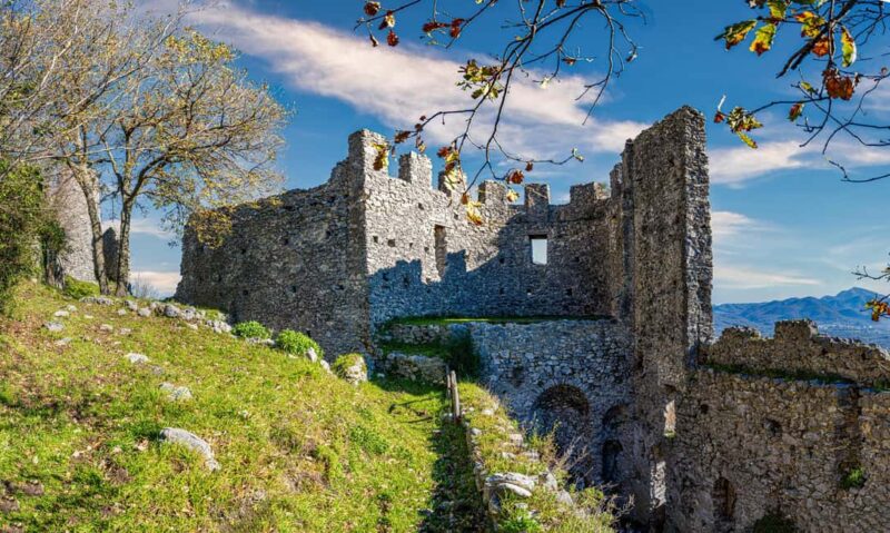 Mercato S. Severino: Tour of the medieval Sanseverino Castle - Forest Walks and Mediterranean Nature