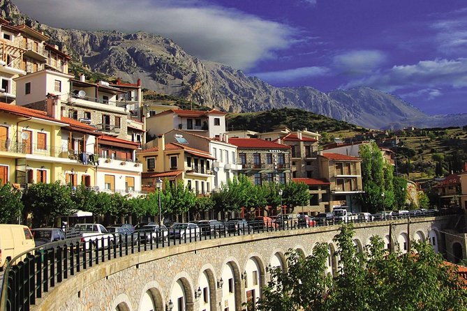 Mercedes Private Tour from Athens to Delphi and Arachova - Discovering Arachova: A Mountain Village with Modern Charm