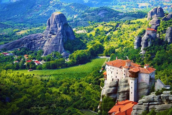 Mercedes Private Tour to Meteora - Thermopylae 300 SPARTANS - Exploring the Historic Battlefield of Thermopylae