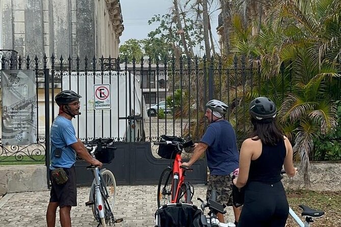 Merida : Historical and Cultural Tour by Electric Bicycle - Exploring Parque La Plancha and the Gastronomic Corridor