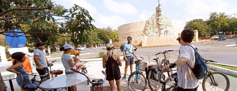 Mérida: Montejo Boulevard and Historic Center bike tour - Mérida’s Best Bike Tour for Cultural and Architectural Highlights