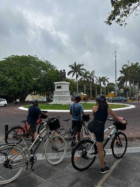 Mérida: The E-bike tour with history and culture - Discovering La Mejorada and Colonial Squares