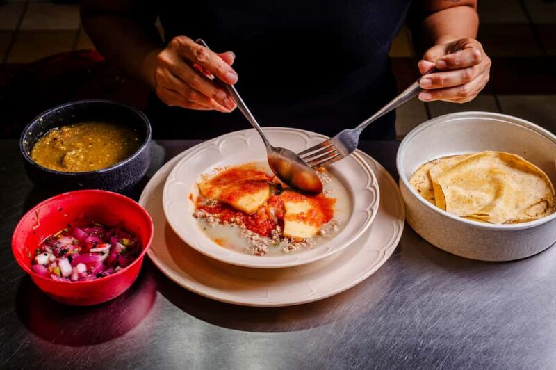 Mérida: Twilight Tastes Food Tour with 15+ Tastings - Who Should Consider This Mérida Food Tour