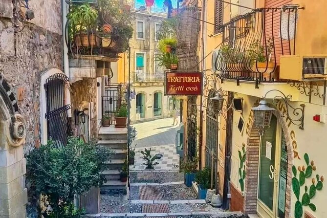 Messina Private excursion Taormina and Castelmola - Visiting the Sanctuary of Christ the King and the Messina Cathedral