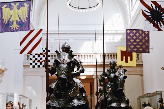 Met Museum & Central Park - Skip-the-Line Exclusive Guided Combo Tour - The Guide’s Approach and Personalities