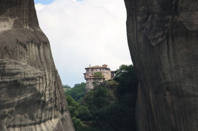 Meteora: Easy Hiking Adventure - Starting at Kalambaka and the Pickup Process