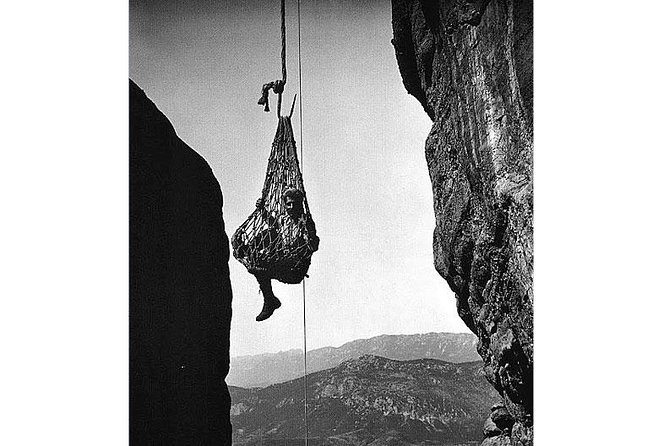 Meteora Full Day Private Tour 4seat - Visiting Kalambaka for Local Views and Atmosphere