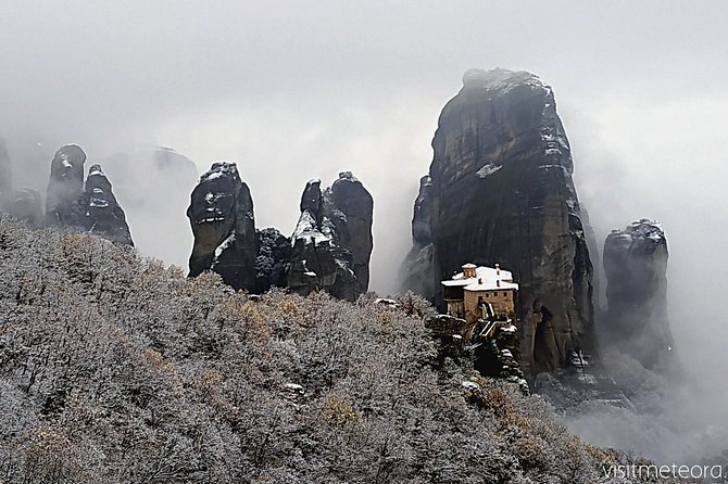 Meteora Monasteries Half-Day Small Group Tour with Transport - Tour Logistics and Group Size