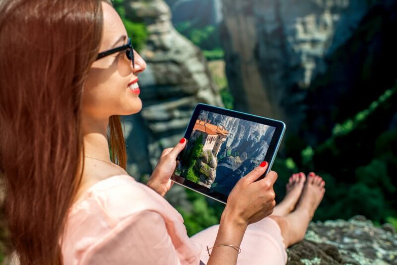 Meteora Mountains Private Half-Day Tour from Kalabaka - Visiting the Iconic Monasteries of Meteora