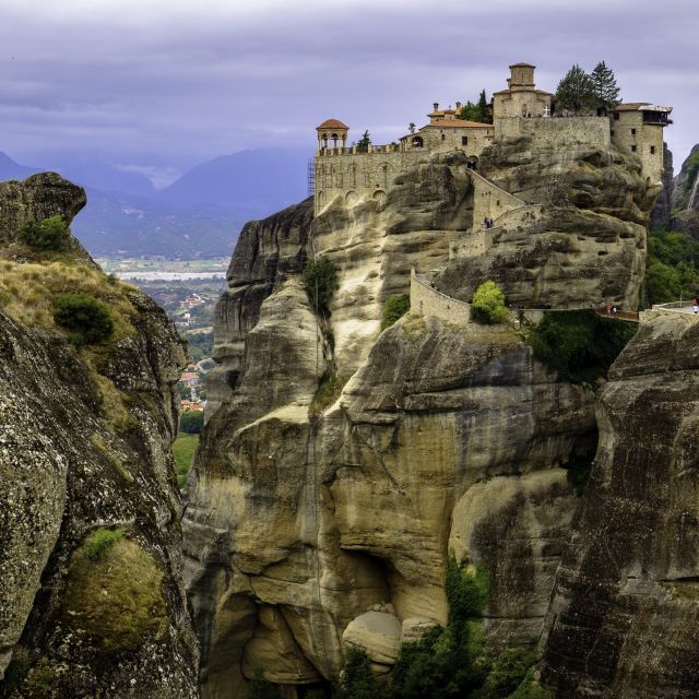 Meteora: Private Day Trip from Thessaloniki - Visiting the Monastery of Saint Stephanos Nunnery