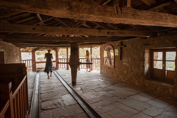 Meteora Private Monastery Tour with a Licensed Guide - Who Should Book This Tour