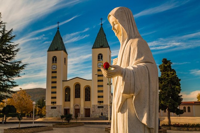 Meugorje Private Tour from Dubrovnik visiting Apparition Hill - Discover the Private Medjugorje Tour from Dubrovnik for a Personalized Pilgrimage