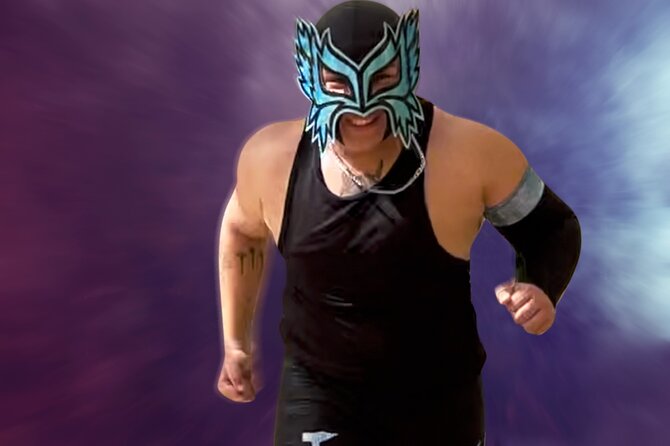 Mexican Lucha Libre Experience in Cozumel, Tacos and Margaritas - The Crowd and Overall Atmosphere