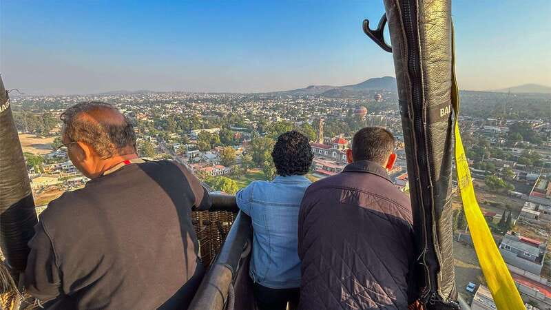 Mexico City: Balloon Flight, Teotihuacan & Guadalupe Shrine - Cultural Highlights and Souvenir Shopping