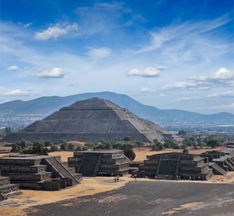 Mexico City: Check out the Pyramids of Teotihuacan and the Basilica of Guadalupe - Explore Mexico City’s Iconic Landmarks in a Full-Day Tour