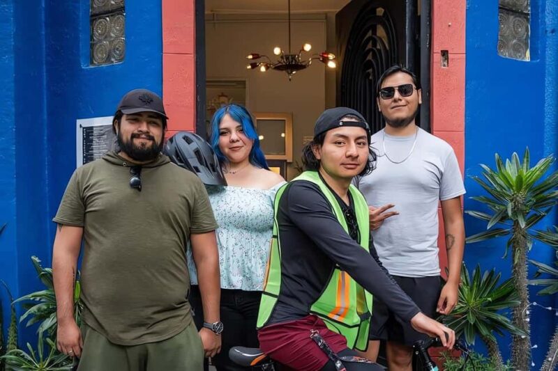 Mexico City: City Discovery Bike Rental with Map - Exploring Mexico City at Your Own Pace on a Bike